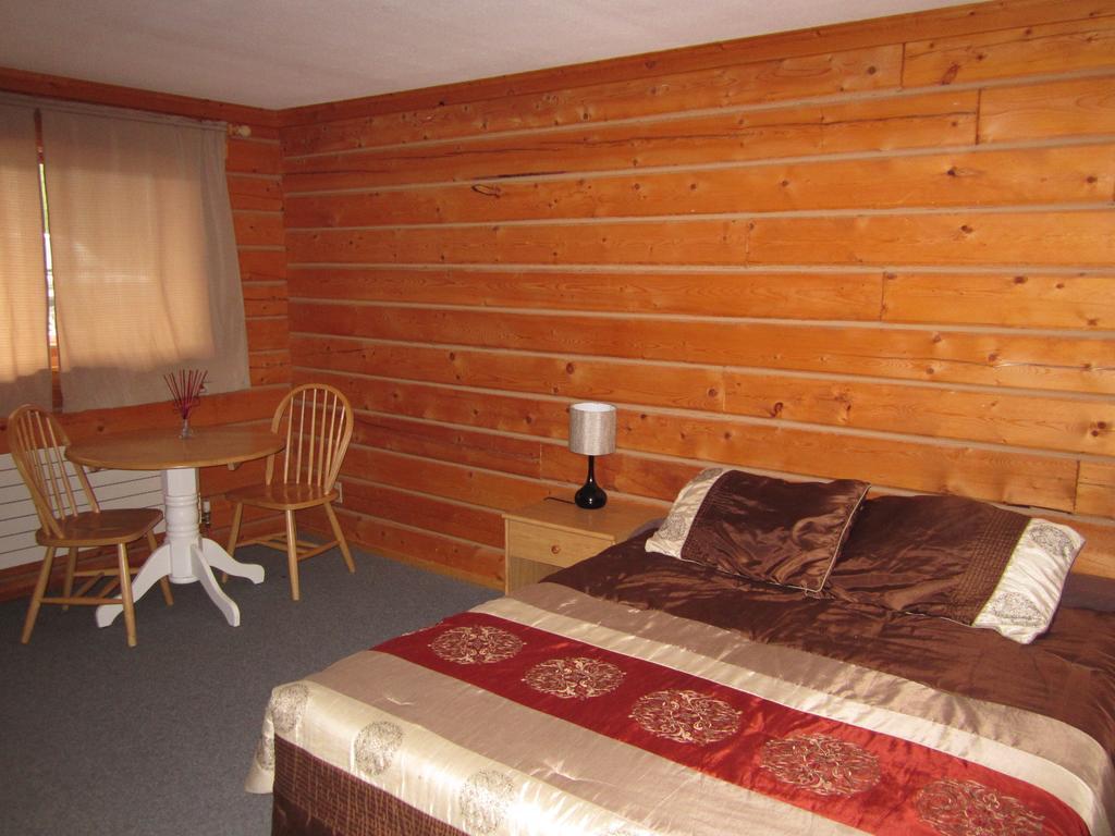 Spirit Lake Lodge Whitehorse Zimmer foto